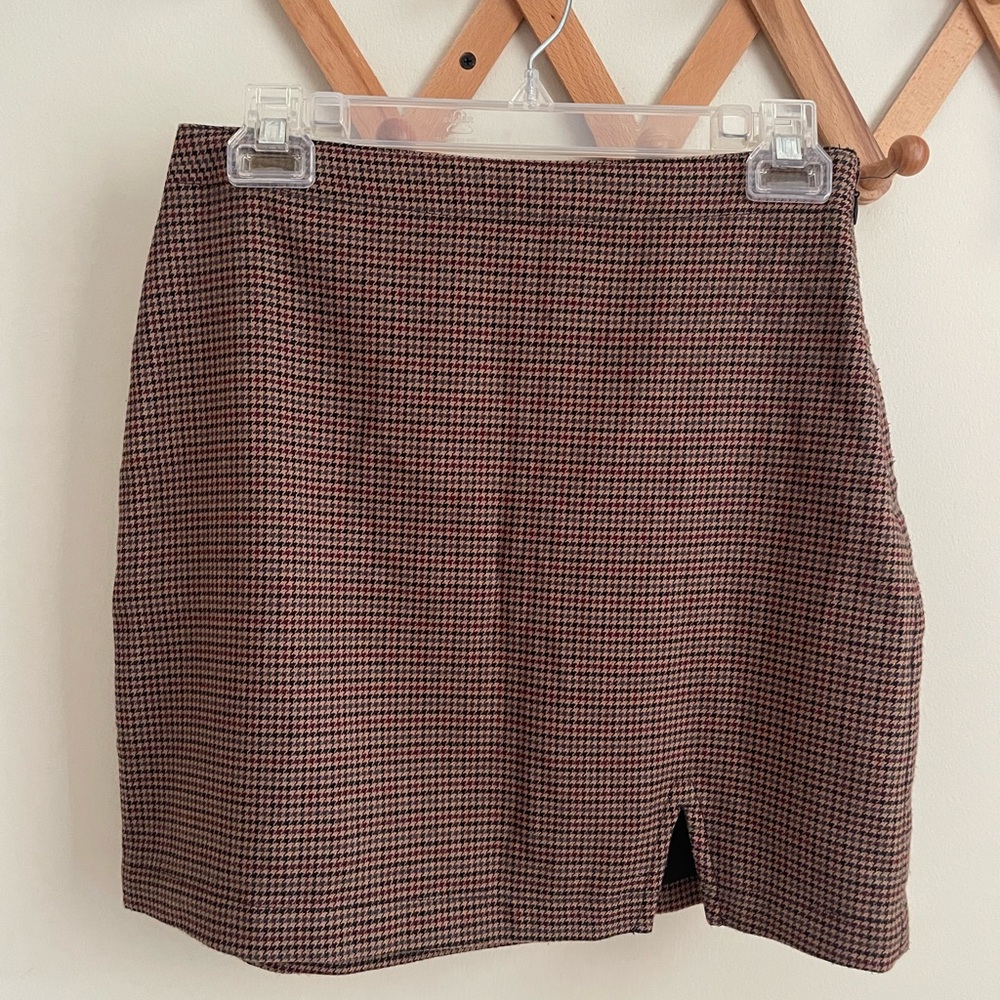Classic Brown Houndstooth Skirt